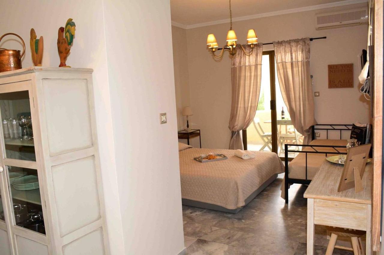 Aelia Houses Agia Marina  Екстериор снимка