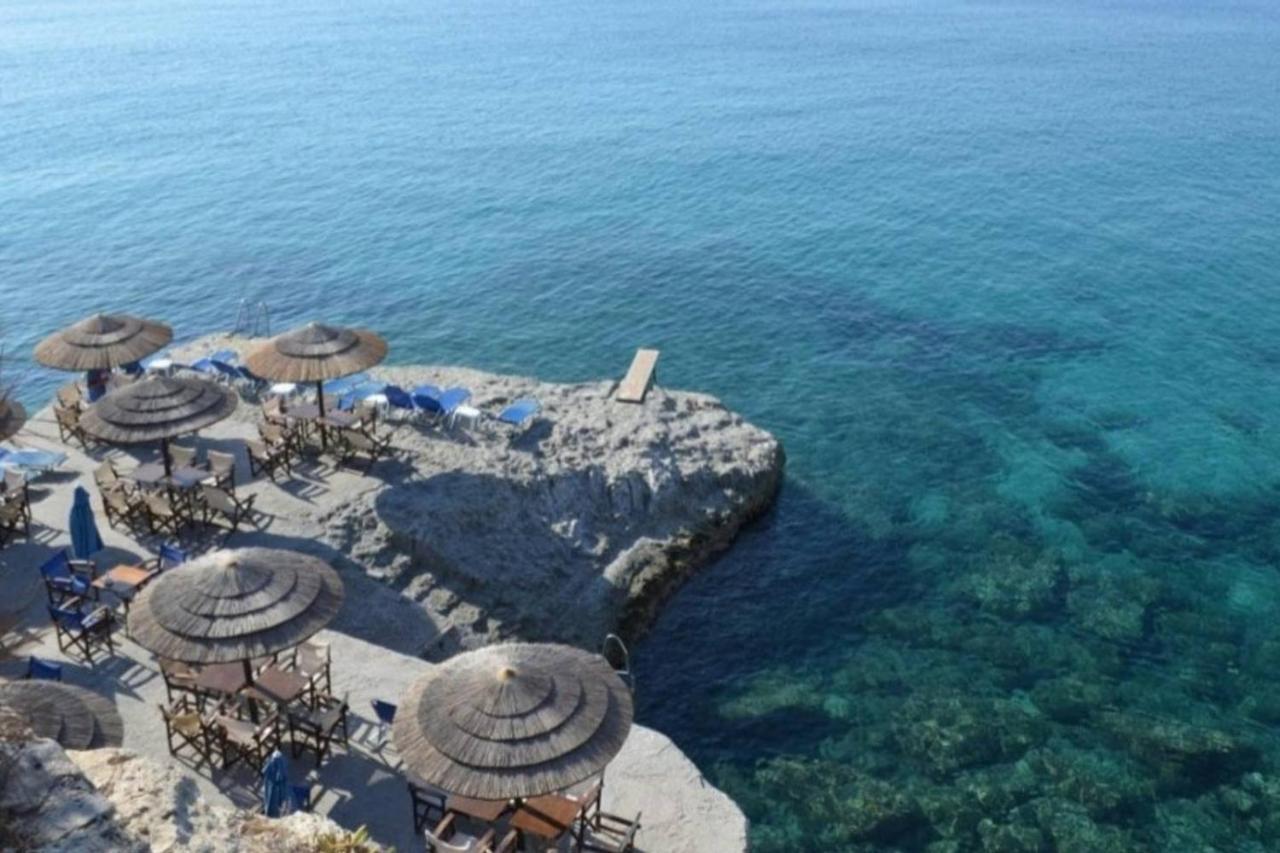 Aelia Houses Agia Marina  Екстериор снимка