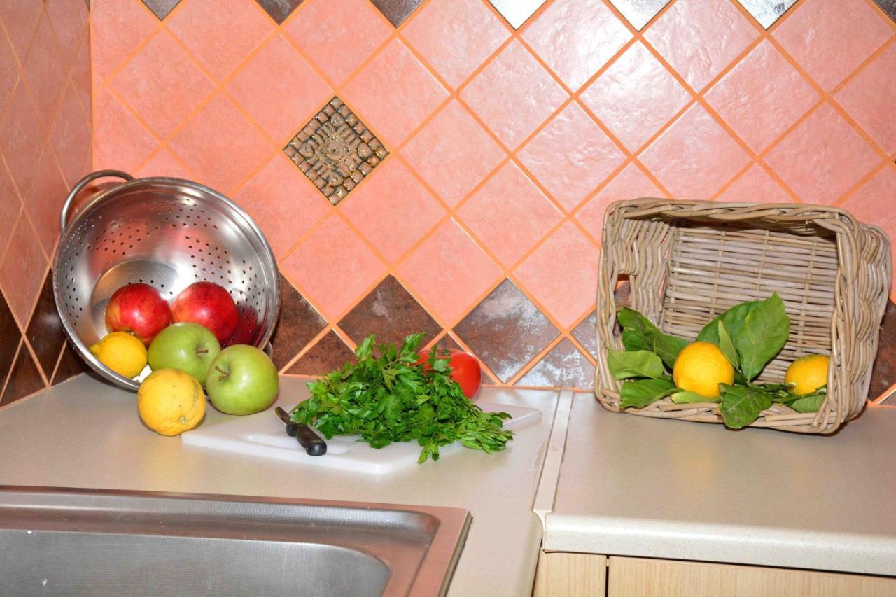 Aelia Houses Agia Marina  Екстериор снимка